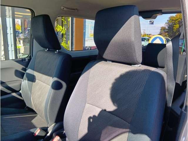 ジムニー XC シルキーシルバーメタリック 5MT パートタイム4WD 社外16インチAW フォグランプ キーレスエントリー 電格ミラー 社外ナビ フルセグTV ETC 取説・記録簿 保証付き(26枚目)