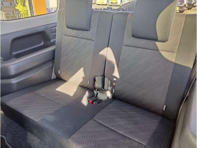 ジムニー XC シルキーシルバーメタリック 5MT パートタイム4WD 社外16インチAW フォグランプ キーレスエントリー 電格ミラー 社外ナビ フルセグTV ETC 取説・記録簿 保証付き(33枚目)