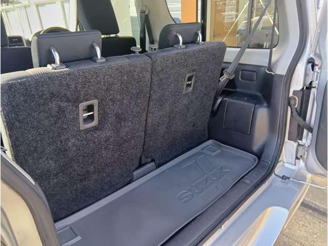 ジムニー XC シルキーシルバーメタリック 5MT パートタイム4WD 社外16インチAW フォグランプ キーレスエントリー 電格ミラー 社外ナビ フルセグTV ETC 取説・記録簿 保証付き(36枚目)