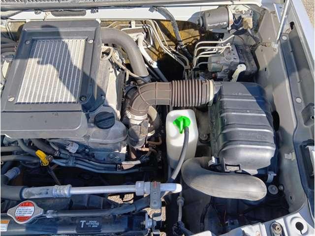 ジムニー XC シルキーシルバーメタリック 5MT パートタイム4WD 社外16インチAW フォグランプ キーレスエントリー 電格ミラー 社外ナビ フルセグTV ETC 取説・記録簿 保証付き(42枚目)