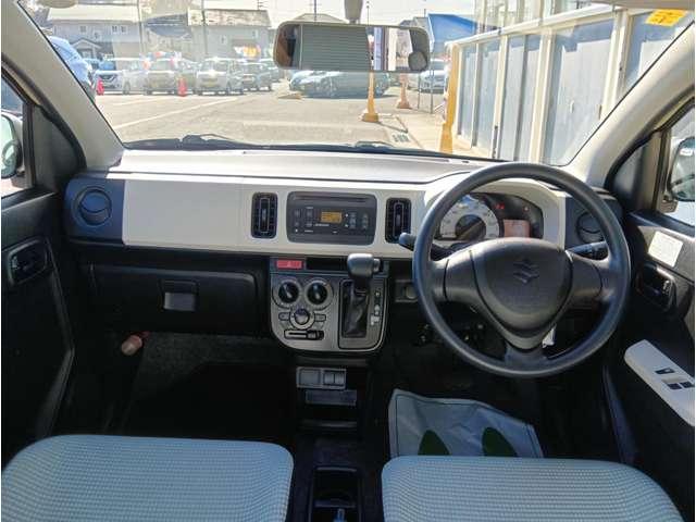 アルト Ｆ　シフォンアイボリーメタリック　オートギアシフト　キーレスエントリー　純正オーディオ　ＡＵＸ接続　ＡＢＳ　横滑り防止機能　ライトレベライザー　保証付き（2枚目）