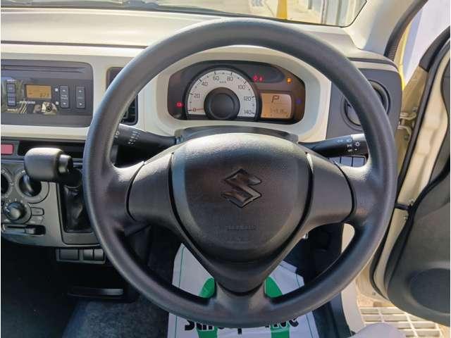 アルト Ｆ　シフォンアイボリーメタリック　オートギアシフト　キーレスエントリー　純正オーディオ　ＡＵＸ接続　ＡＢＳ　横滑り防止機能　ライトレベライザー　保証付き（13枚目）