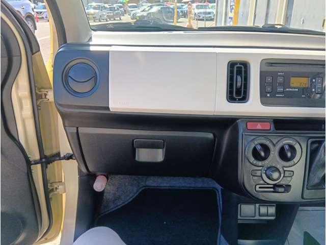 アルト Ｆ　シフォンアイボリーメタリック　オートギアシフト　キーレスエントリー　純正オーディオ　ＡＵＸ接続　ＡＢＳ　横滑り防止機能　ライトレベライザー　保証付き（21枚目）