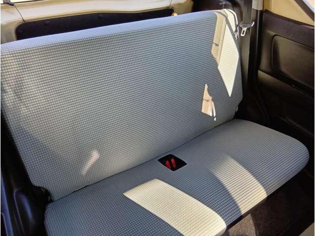 アルト Ｆ　シフォンアイボリーメタリック　オートギアシフト　キーレスエントリー　純正オーディオ　ＡＵＸ接続　ＡＢＳ　横滑り防止機能　ライトレベライザー　保証付き（25枚目）