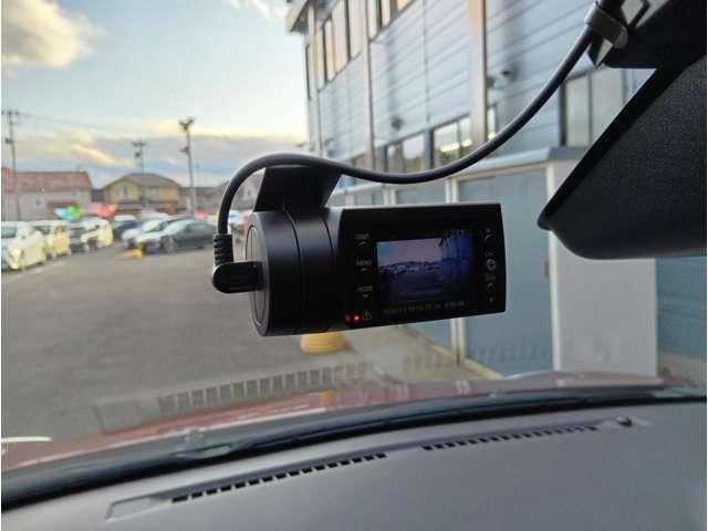 ブーン スタイル　ＳＡＩＩＩ　踏み間違い防止機能　クリアランスソナー　社外ナビ　フルセグＴＶ　Ｂｌｕｅｔｏｏｔｈ　ＨＤＭＩ　Ｂカメラ　ＥＴＣ　ドライブレコーダー　純正エンジンスターター　ＬＥＤヘッドライト　社外１４インチＡＷ（6枚目）