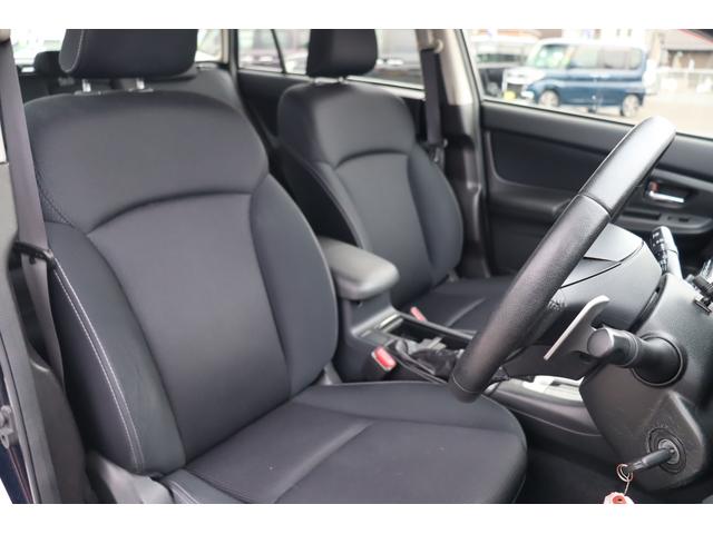 インプレッサスポーツ ２．０ｉ　車検整備付　１年保証付　走行距離無制限　キーレス　オートクルーズ　ＥＴＣ　フォグランプ　社外ナビ　フルセグＴＶ　Ｂｌｕｅｔｏｏｔｈ　ＤＶＤ再生　バックカメラ　純１６アルミ　アイドリングストップ（11枚目）