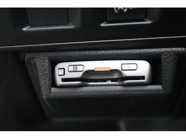 インプレッサスポーツ ２．０ｉ　車検整備付　１年保証付　走行距離無制限　キーレス　オートクルーズ　ＥＴＣ　フォグランプ　社外ナビ　フルセグＴＶ　Ｂｌｕｅｔｏｏｔｈ　ＤＶＤ再生　バックカメラ　純１６アルミ　アイドリングストップ（27枚目）