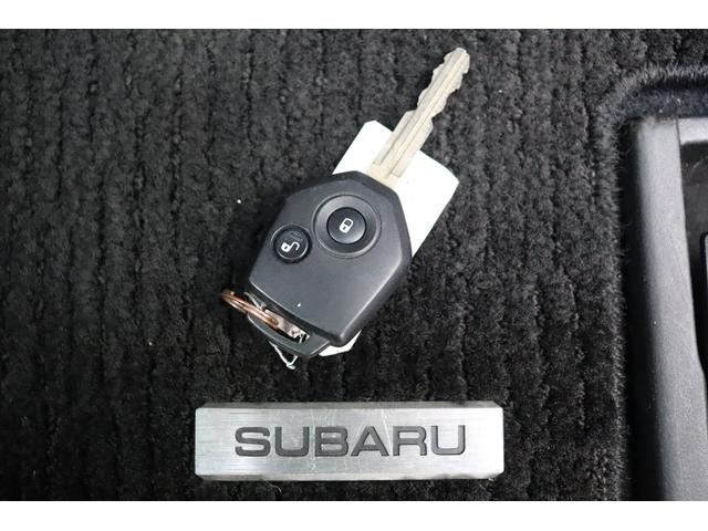 インプレッサスポーツ ２．０ｉ　車検整備付　１年保証付　走行距離無制限　キーレス　オートクルーズ　ＥＴＣ　フォグランプ　社外ナビ　フルセグＴＶ　Ｂｌｕｅｔｏｏｔｈ　ＤＶＤ再生　バックカメラ　純１６アルミ　アイドリングストップ（37枚目）
