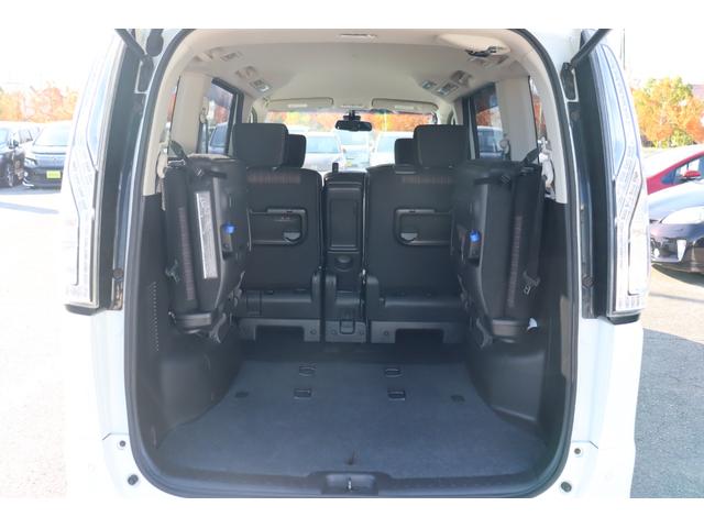 セレナ ハイウェイスター　Ｖセレ＋セーフティＩＩ　ＳＨＶ　車検整備付　１年保証付　走行距離無制限　スマートキー　プッシュスタート　オートクルーズ　アイドリングストップ　ＥＴＣ　両側パワースライドドア　フルセグＴＶ　Ｂｌｕｅｔｏｏｔｈ　バックカメラ　１６アルミ（16枚目）