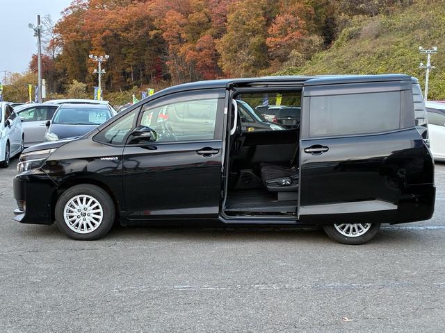 ヴォクシー ハイブリッドV ワンオーナー トヨタセーフティセンス 10型フルセグナビ フリップダウンモニター エンジンスターター バックカメラ LEDヘッドライト 左側電動スライドドア スマートキー プッシュスタート(20枚目)