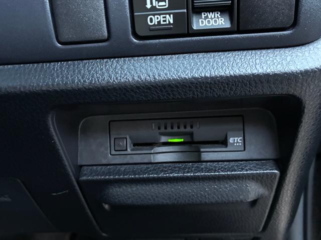 ヴォクシー ハイブリッドV ワンオーナー トヨタセーフティセンス 10型フルセグナビ フリップダウンモニター エンジンスターター バックカメラ LEDヘッドライト 左側電動スライドドア スマートキー プッシュスタート(38枚目)