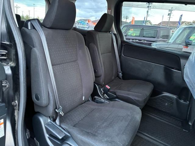 ヴォクシー ハイブリッドV ワンオーナー トヨタセーフティセンス 10型フルセグナビ フリップダウンモニター エンジンスターター バックカメラ LEDヘッドライト 左側電動スライドドア スマートキー プッシュスタート(44枚目)