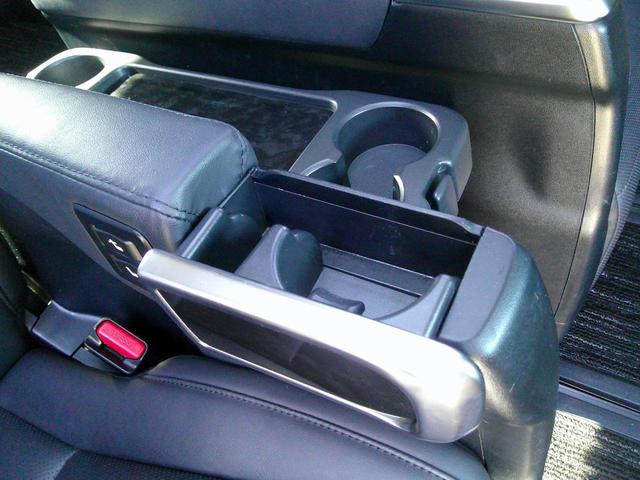 アルファード ２．５Ｓ　Ｃパッケージ　ワンオーナー　ツインムーンルーフ　１０．５ディスプレイオーディオ　１３．３リヤエンターテインメントシステム　　全方位カメラ　トヨタセイフティセンス　ＥＴＣ２．０　クルーズコントロール　三眼ヘッドライト（56枚目）