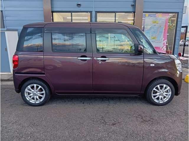 ムーヴキャンバス Ｘ　ＳＡＩＩＩ　４ＷＤ　踏み間違い防止機能　クリアランスソナー　レーンアシスト　社外ナビ　フルセグＴＶ　Ｂｌｕｅｔｏｏｔｈ　ＤＶＤ再生　ＨＤＭＩ　ＥＴＣ　全方位モニター　両側電動スライドドア　社外１４インチＡＷ（8枚目）