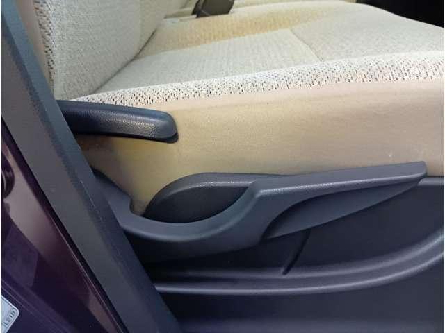 ムーヴキャンバス Ｘ　ＳＡＩＩＩ　４ＷＤ　踏み間違い防止機能　クリアランスソナー　レーンアシスト　社外ナビ　フルセグＴＶ　Ｂｌｕｅｔｏｏｔｈ　ＤＶＤ再生　ＨＤＭＩ　ＥＴＣ　全方位モニター　両側電動スライドドア　社外１４インチＡＷ（17枚目）