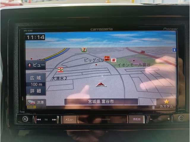 Ｎ－ＢＯＸカスタム Ｇ・Ｌターボホンダセンシング　ターボ　両側電動　クリアランスソナー　アダプティブクルーズ　パドルシフト　ＬＥＤヘッドライト＆フォグ　ハーフレザーシート　ＵＳＢソケット２個　社外ナビ　フルセグＴＶ　Ｂｌｕｅｔｏｏｔｈ　ＤＶＤ再生（4枚目）