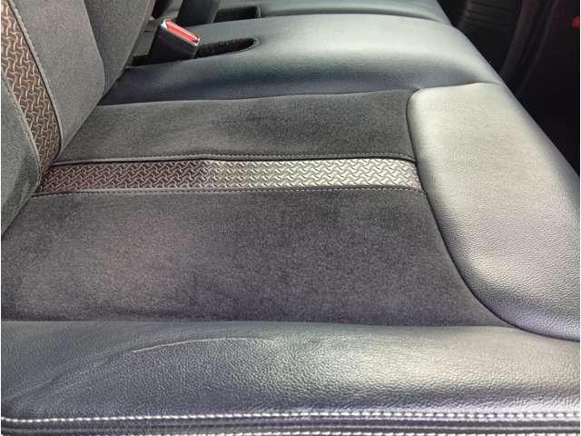 Ｎ－ＢＯＸカスタム Ｇ・Ｌターボホンダセンシング　ターボ　両側電動　クリアランスソナー　アダプティブクルーズ　パドルシフト　ＬＥＤヘッドライト＆フォグ　ハーフレザーシート　ＵＳＢソケット２個　社外ナビ　フルセグＴＶ　Ｂｌｕｅｔｏｏｔｈ　ＤＶＤ再生（16枚目）