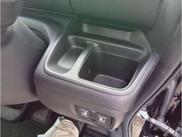 Ｎ－ＢＯＸカスタム Ｇ・Ｌターボホンダセンシング　ターボ　両側電動　クリアランスソナー　アダプティブクルーズ　パドルシフト　ＬＥＤヘッドライト＆フォグ　ハーフレザーシート　ＵＳＢソケット２個　社外ナビ　フルセグＴＶ　Ｂｌｕｅｔｏｏｔｈ　ＤＶＤ再生（32枚目）