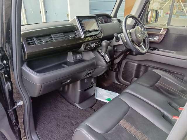 Ｎ－ＢＯＸカスタム Ｇ・Ｌターボホンダセンシング　ターボ　両側電動　クリアランスソナー　アダプティブクルーズ　パドルシフト　ＬＥＤヘッドライト＆フォグ　ハーフレザーシート　ＵＳＢソケット２個　社外ナビ　フルセグＴＶ　Ｂｌｕｅｔｏｏｔｈ　ＤＶＤ再生（35枚目）