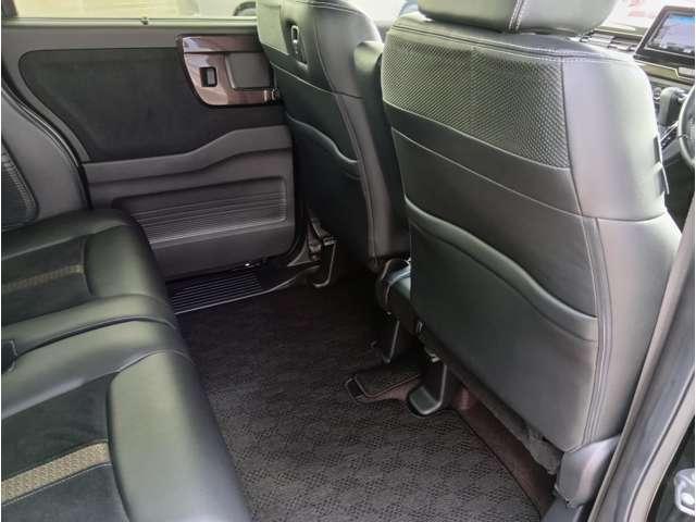 Ｎ－ＢＯＸカスタム Ｇ・Ｌターボホンダセンシング　ターボ　両側電動　クリアランスソナー　アダプティブクルーズ　パドルシフト　ＬＥＤヘッドライト＆フォグ　ハーフレザーシート　ＵＳＢソケット２個　社外ナビ　フルセグＴＶ　Ｂｌｕｅｔｏｏｔｈ　ＤＶＤ再生（43枚目）