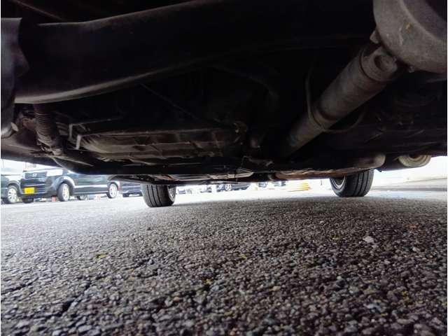 フィットハイブリッド Ｆパッケージ　４ＷＤ　スマートキー　社外ナビ　フルセグＴＶ　Ｂｌｕｅｔｏｏｔｈ　ＤＶＤ再生　Ｂカメラ　ステアリングスイッチ　ワイパーデアイサー　純正１５インチアルミホイール　保証付き（51枚目）