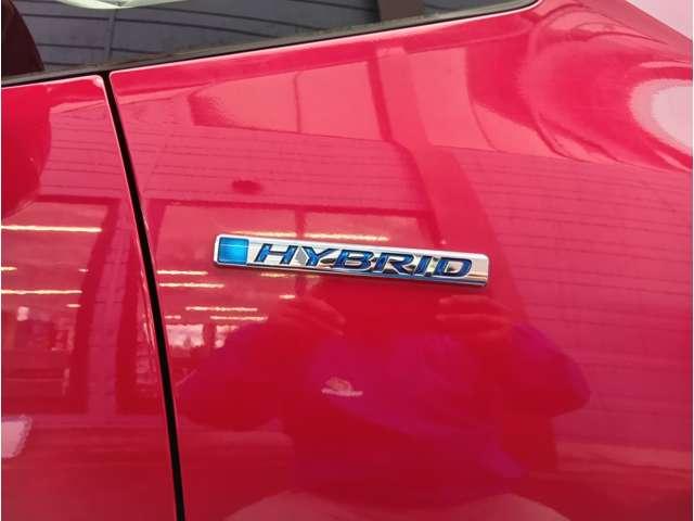 フィットハイブリッド Ｆパッケージ　４ＷＤ　スマートキー　社外ナビ　フルセグＴＶ　Ｂｌｕｅｔｏｏｔｈ　ＤＶＤ再生　Ｂカメラ　ステアリングスイッチ　ワイパーデアイサー　純正１５インチアルミホイール　保証付き（55枚目）