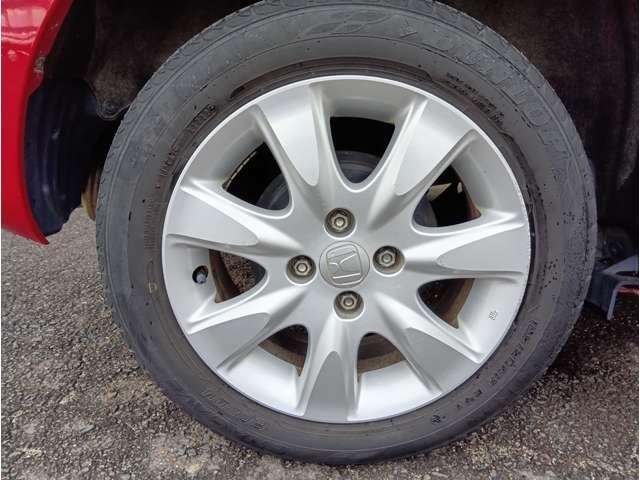 フィットハイブリッド Ｆパッケージ　４ＷＤ　スマートキー　社外ナビ　フルセグＴＶ　Ｂｌｕｅｔｏｏｔｈ　ＤＶＤ再生　Ｂカメラ　ステアリングスイッチ　ワイパーデアイサー　純正１５インチアルミホイール　保証付き（57枚目）