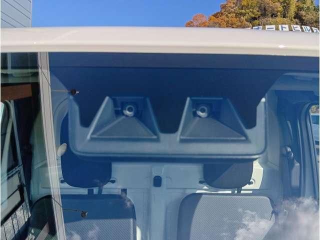 ハイゼットトラック スタンダード　届出済未使用車　スマートアシスト　ＡＭＦＭラジオ　電動式パワーステアリング　マニュアルエアコン　プリントレザーシート　リヤコンビネーションランプ　クリーンエアフィルター　クリアランスソナー（4枚目）