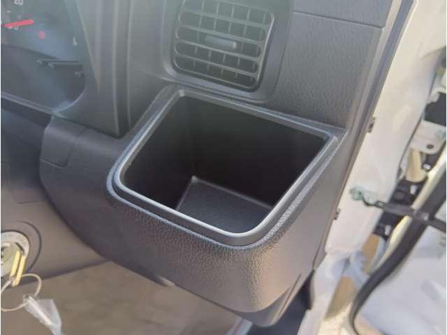 ハイゼットトラック スタンダード　届出済未使用車　スマートアシスト　ＡＭＦＭラジオ　電動式パワーステアリング　マニュアルエアコン　プリントレザーシート　リヤコンビネーションランプ　クリーンエアフィルター　クリアランスソナー（19枚目）