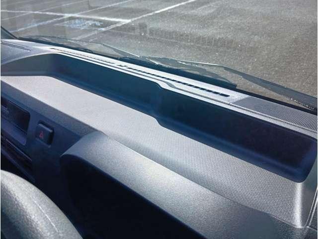 ハイゼットトラック スタンダード　届出済未使用車　スマートアシスト　ＡＭＦＭラジオ　電動式パワーステアリング　マニュアルエアコン　プリントレザーシート　リヤコンビネーションランプ　クリーンエアフィルター　クリアランスソナー（20枚目）