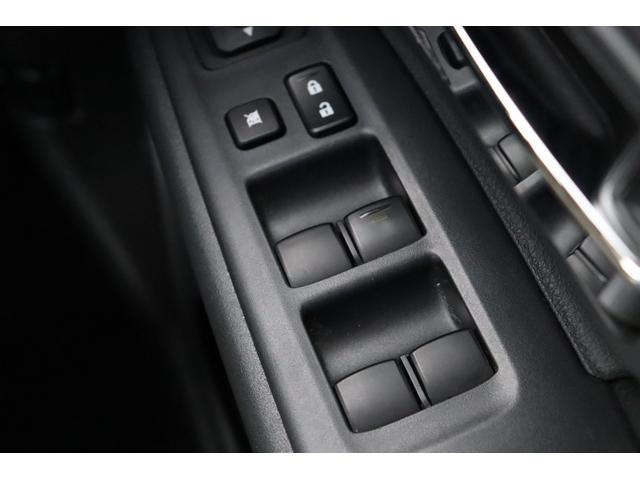 アウトランダーPHEV Gナビパッケージ 車検整備付 1年保証付 走行距離無制限 4WD スマートキー プッシュスタート オートクルーズ ETC パワーリアゲート フォグ 純ナビ フルセグTV Bluetooth バックカメラ 18アルミ(29枚目)