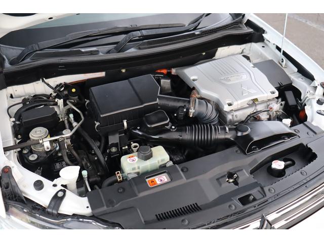 アウトランダーPHEV Gナビパッケージ 車検整備付 1年保証付 走行距離無制限 4WD スマートキー プッシュスタート オートクルーズ ETC パワーリアゲート フォグ 純ナビ フルセグTV Bluetooth バックカメラ 18アルミ(49枚目)