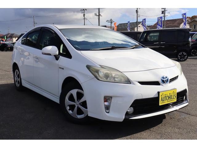 プリウス Ｓ　車検整備付　１年保証付　走行距離無制限　スマートキー　プッシュスタート　ＥＴＣ　ＨＩＤライト　フォグランプ　社外ナビ　フルセグＴＶ　ＤＶＤ再生　Ｂｌｕｅｔｏｏｔｈ　バックカメラ　純正１５インチアルミ（5枚目）