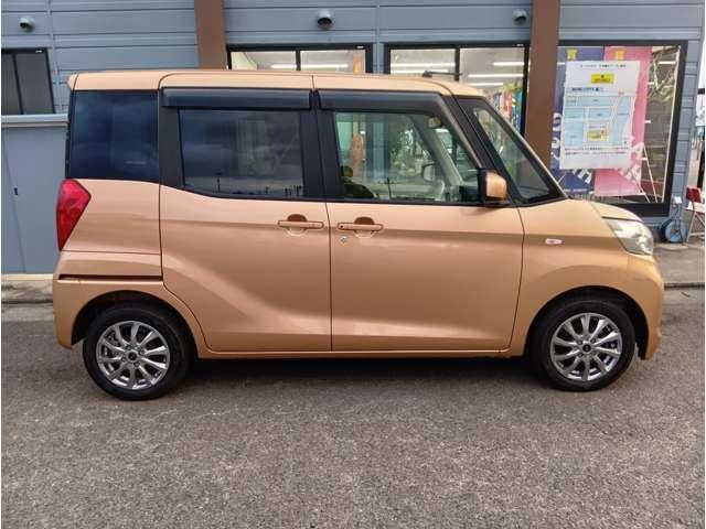 eKスペース G 4WD スマートキー 社外メモリーナビ フルセグTV DVD再生 バックカメラ 純正エンジンスターター シートヒーター タッチパネル式フルオートエアコン リアサーキュレーター 社外14インチAW(8枚目)