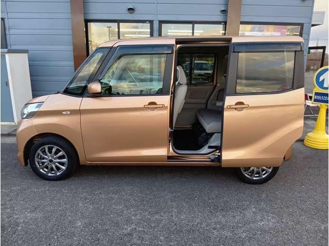 eKスペース G 4WD スマートキー 社外メモリーナビ フルセグTV DVD再生 バックカメラ 純正エンジンスターター シートヒーター タッチパネル式フルオートエアコン リアサーキュレーター 社外14インチAW(11枚目)