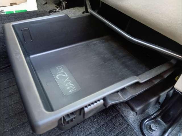 eKスペース G 4WD スマートキー 社外メモリーナビ フルセグTV DVD再生 バックカメラ 純正エンジンスターター シートヒーター タッチパネル式フルオートエアコン リアサーキュレーター 社外14インチAW(32枚目)