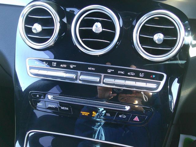 ＧＬＣ ＧＬＣ２２０ｄ　４マチックスポーツ（本革仕様）　４ＷＤ　本革シート　サンルーフ　全方位カメラ　フルセグＴＶ　シートヒーター　プッシュスタート　ＥＴＣ　ドライブレコーダー　クルーズコントロール　電動リヤゲート　ＬＥＤヘッドライト　衝突軽減ブレーキ（31枚目）