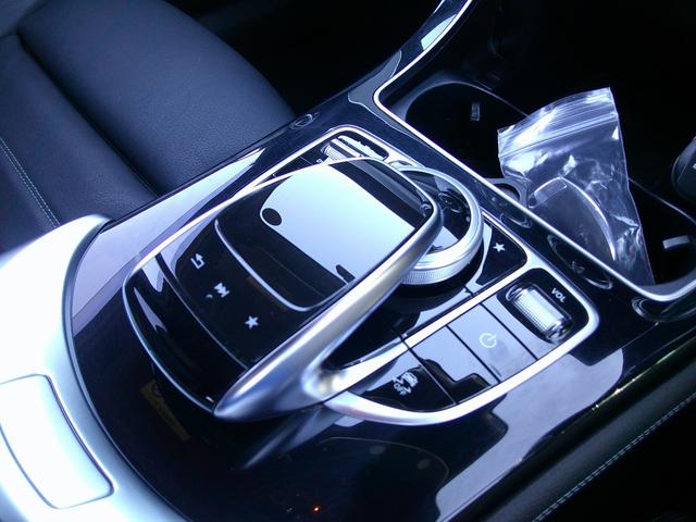 ＧＬＣ ＧＬＣ２２０ｄ　４マチックスポーツ（本革仕様）　４ＷＤ　本革シート　サンルーフ　全方位カメラ　フルセグＴＶ　シートヒーター　プッシュスタート　ＥＴＣ　ドライブレコーダー　クルーズコントロール　電動リヤゲート　ＬＥＤヘッドライト　衝突軽減ブレーキ（32枚目）