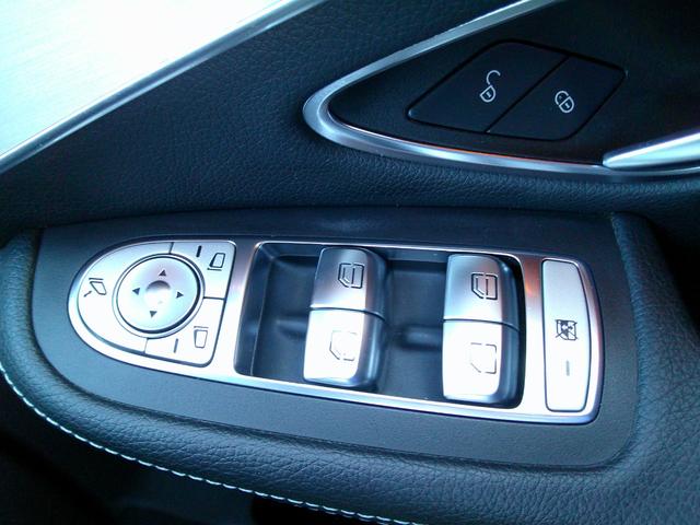 ＧＬＣ ＧＬＣ２２０ｄ　４マチックスポーツ（本革仕様）　４ＷＤ　本革シート　サンルーフ　全方位カメラ　フルセグＴＶ　シートヒーター　プッシュスタート　ＥＴＣ　ドライブレコーダー　クルーズコントロール　電動リヤゲート　ＬＥＤヘッドライト　衝突軽減ブレーキ（39枚目）