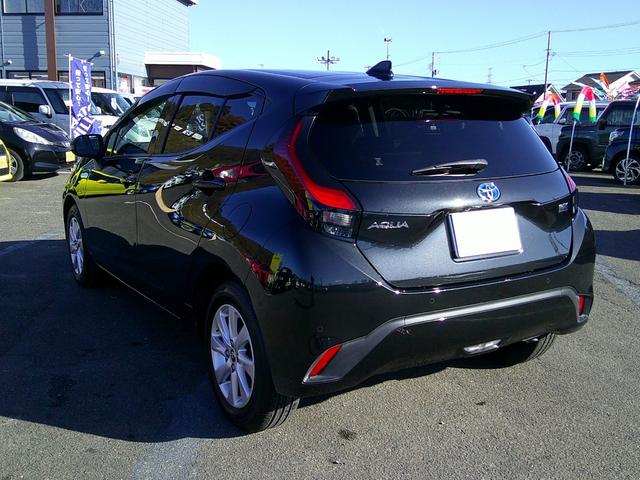 アクア Ｚ　ワンオーナー　１０．５インチディスプレイオーディオ　フルセグＴＶ　バックカメラ　クルーズコントロール　ドラレコ前後　ＬＥＤヘッドライト　オートハイビーム　衝突軽減ブレーキ　レーンアシスト　横滑り防止（8枚目）