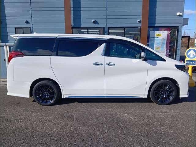 アルファード 2.5S タイプゴールド プリクラッシュセーフティ レーダークルーズ ムーンルーフ 純正ディスプレイオーディオ ナビ フルセグ Bluetooth DVDプレーヤー Bカメラ 後席モニター ドライブレコーダー前後 ETC2.0(8枚目)