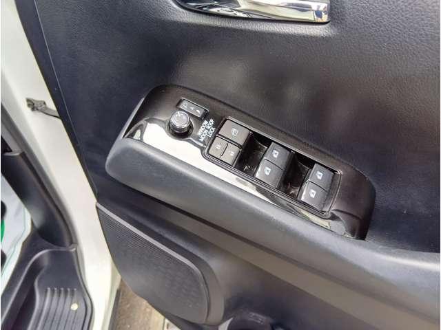 アルファード 2.5S タイプゴールド プリクラッシュセーフティ レーダークルーズ ムーンルーフ 純正ディスプレイオーディオ ナビ フルセグ Bluetooth DVDプレーヤー Bカメラ 後席モニター ドライブレコーダー前後 ETC2.0(40枚目)