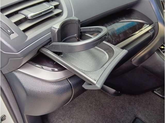 アルファード 2.5S タイプゴールド プリクラッシュセーフティ レーダークルーズ ムーンルーフ 純正ディスプレイオーディオ ナビ フルセグ Bluetooth DVDプレーヤー Bカメラ 後席モニター ドライブレコーダー前後 ETC2.0(46枚目)