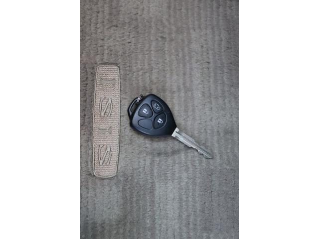 アイシス L 車検整備付 3ヶ月or3000km保証 福祉車両 リアクレーン キーレス 両側スライドドア片側パワスラ 純正ナビ バックカメラ 社外17インチアルミ(32枚目)