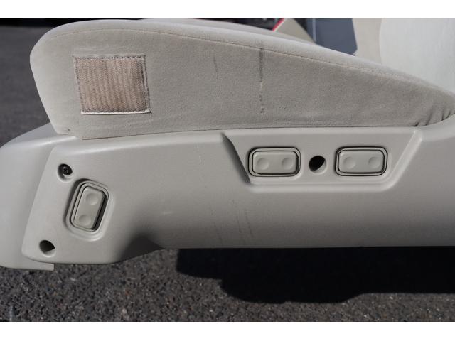 アイシス L 車検整備付 3ヶ月or3000km保証 福祉車両 リアクレーン キーレス 両側スライドドア片側パワスラ 純正ナビ バックカメラ 社外17インチアルミ(35枚目)