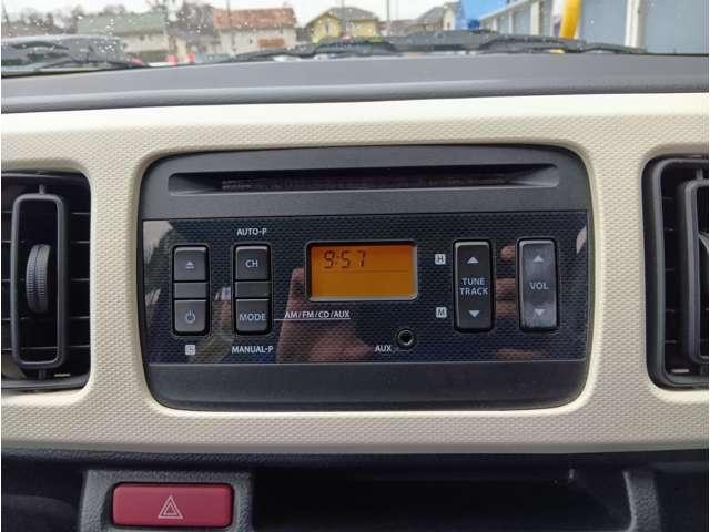 アルト Ｆ　ピュアレッド　５ＡＴ　衝突被害軽減ブレーキ　横滑り抑制機能　純正オーディオ　ＡＭ／ＦＭ／ＣＤ／ＡＵＸ　ライトレベライザー　保証付き（4枚目）