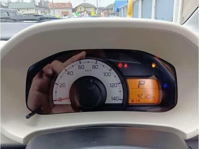 アルト Ｆ　ピュアレッド　５ＡＴ　衝突被害軽減ブレーキ　横滑り抑制機能　純正オーディオ　ＡＭ／ＦＭ／ＣＤ／ＡＵＸ　ライトレベライザー　保証付き（15枚目）