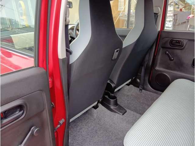 アルト Ｆ　ピュアレッド　５ＡＴ　衝突被害軽減ブレーキ　横滑り抑制機能　純正オーディオ　ＡＭ／ＦＭ／ＣＤ／ＡＵＸ　ライトレベライザー　保証付き（34枚目）