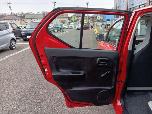 アルト Ｆ　ピュアレッド　５ＡＴ　衝突被害軽減ブレーキ　横滑り抑制機能　純正オーディオ　ＡＭ／ＦＭ／ＣＤ／ＡＵＸ　ライトレベライザー　保証付き（36枚目）