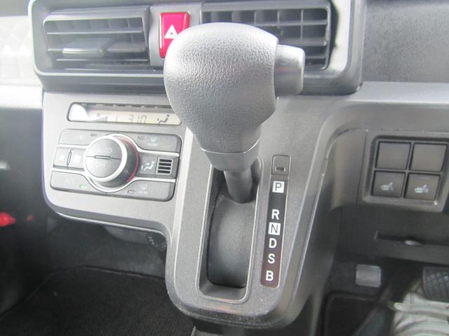 タント Ｘ　ＬＥＤヘッドライト／オートマチックハイビーム　ブルートゥース対応オーディオ　シートヒーター／エンジンスターター　電動スライドドア　衝突軽減ブレーキ／車線逸脱システム（17枚目）